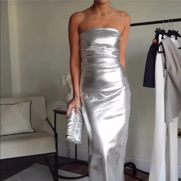 Zara Dresses & Skirts - NWT ZARA METALLIC STRAPLESS DRESS SILVER